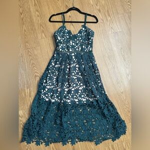 Emerald lace midi dress with nude lining - size SM